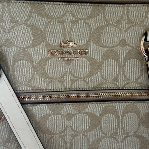 Coach Beige and Tan Signature Tote Bag Shoulder Purse - Picture 6 of 13